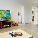아파트 Peter's Lucky Home, Modern Neubau Am Balaton