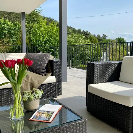 Peter's Lucky Home, Modern Neubau Am Balaton