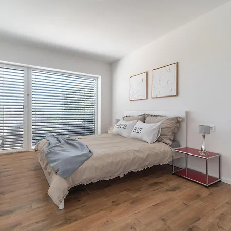 Peter's Lucky Home, Modern Neubau Am Balaton Apartment