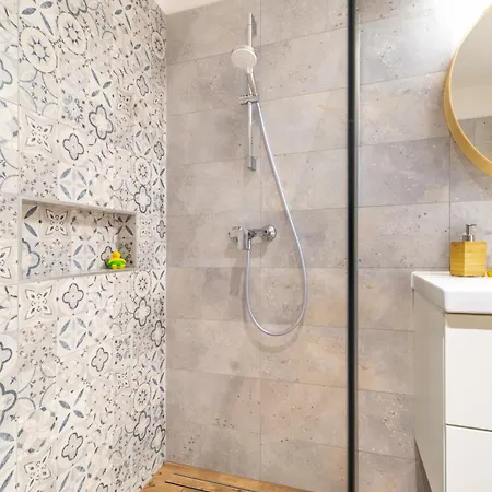 Peter's Lucky Home, Modern Neubau Am Balaton Apartment Vonyarcvashegy