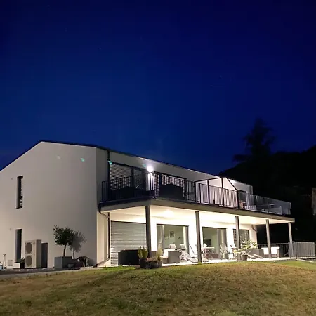Peter's Lucky Balaton, 본보야크바세기